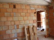 Demolizione e ricostruzione di un edificio a destinazione mista - Dolcè (Vr)